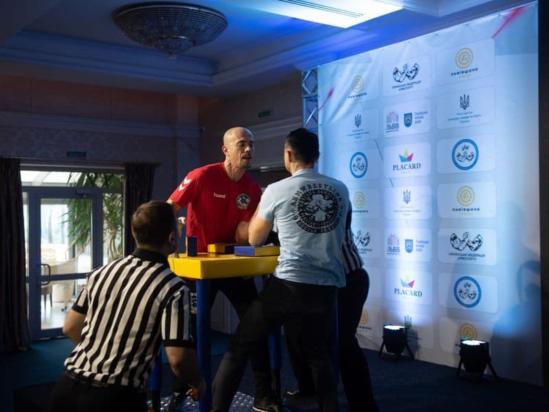 Чемпіонат України, день 1