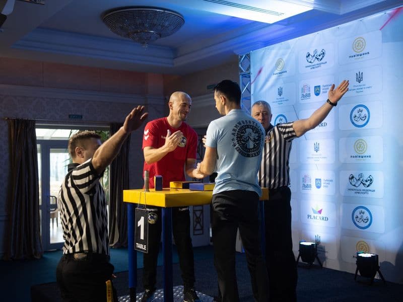 Чемпіонат України, день 1