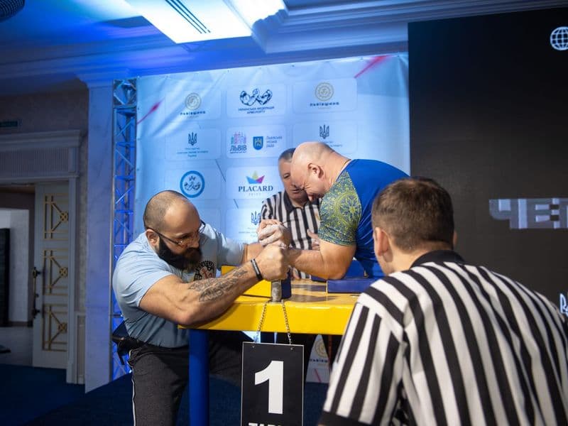 Чемпіонат України, день 1