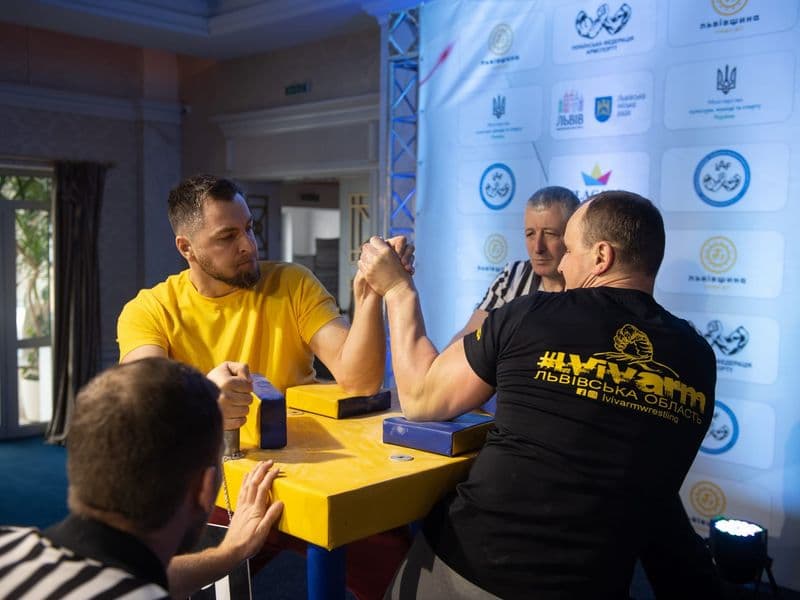 Чемпіонат України, день 1