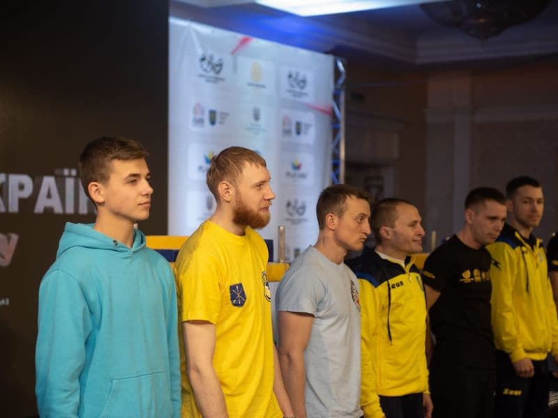 Чемпіонат України, день 1
