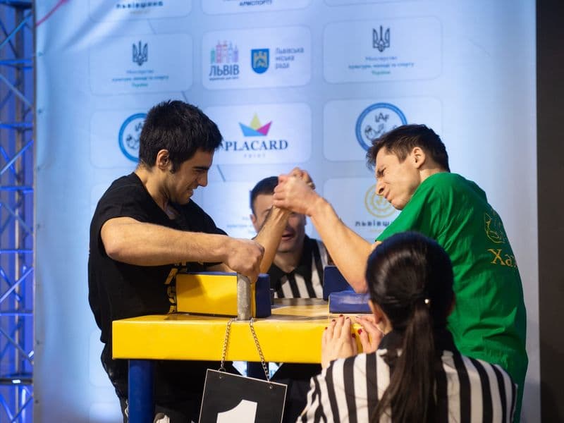 Чемпіонат України, день 1