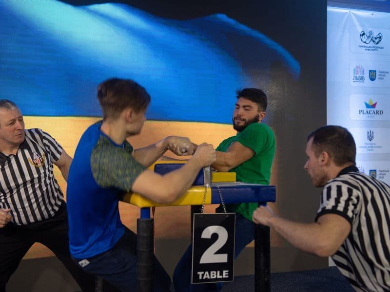 Чемпіонат України, день 1