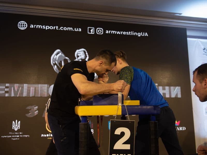 Чемпіонат України, день 1