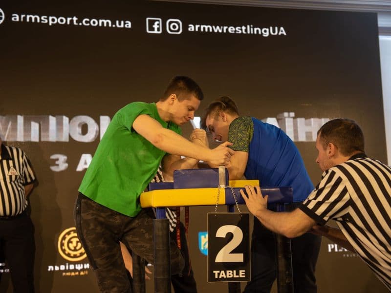 Чемпіонат України, день 1