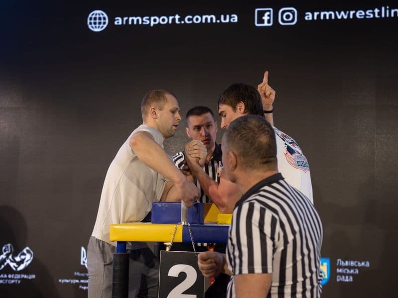 Чемпіонат України, день 1