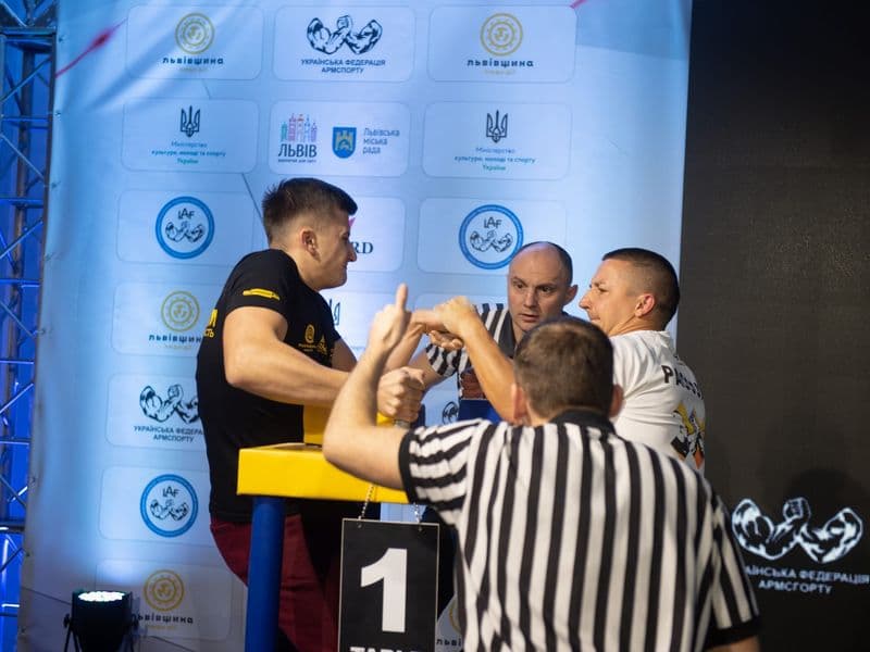 Чемпіонат України, день 1