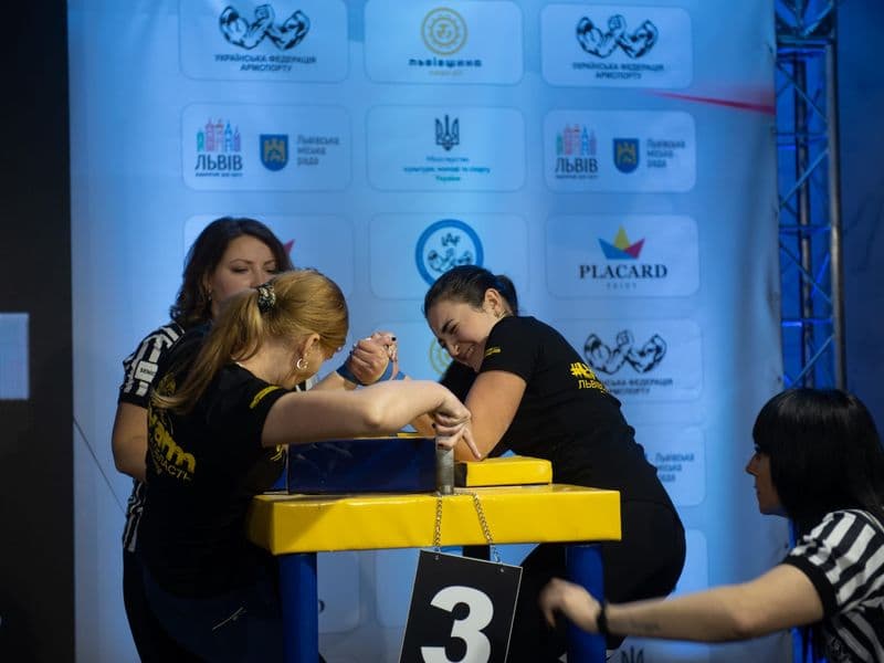Чемпіонат України, день 1