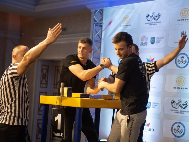 Чемпіонат України, день 1