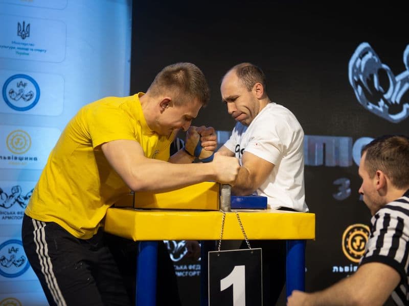 Чемпіонат України, день 1