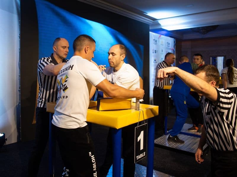 Чемпіонат України, день 1