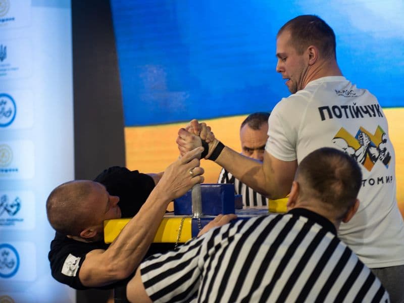 Чемпіонат України, день 1
