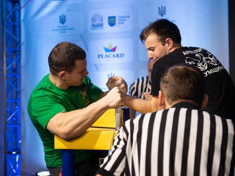 Чемпіонат України, день 1