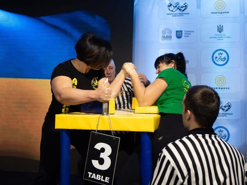 Чемпіонат України, день 1