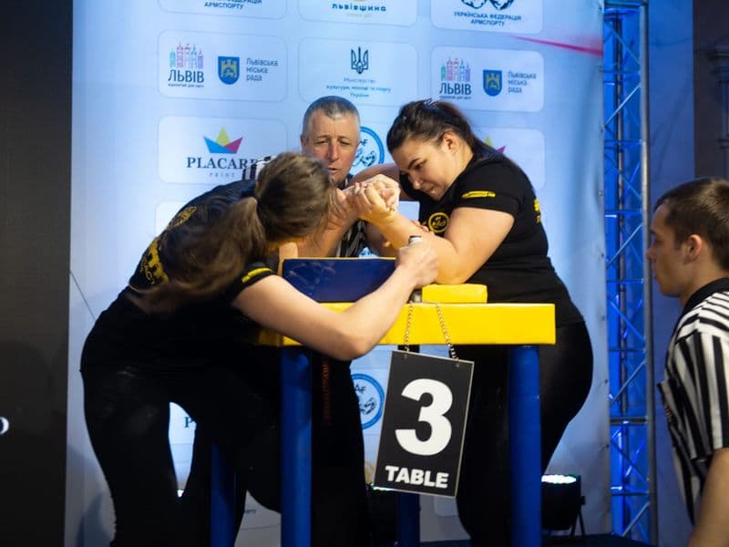 Чемпіонат України, день 1