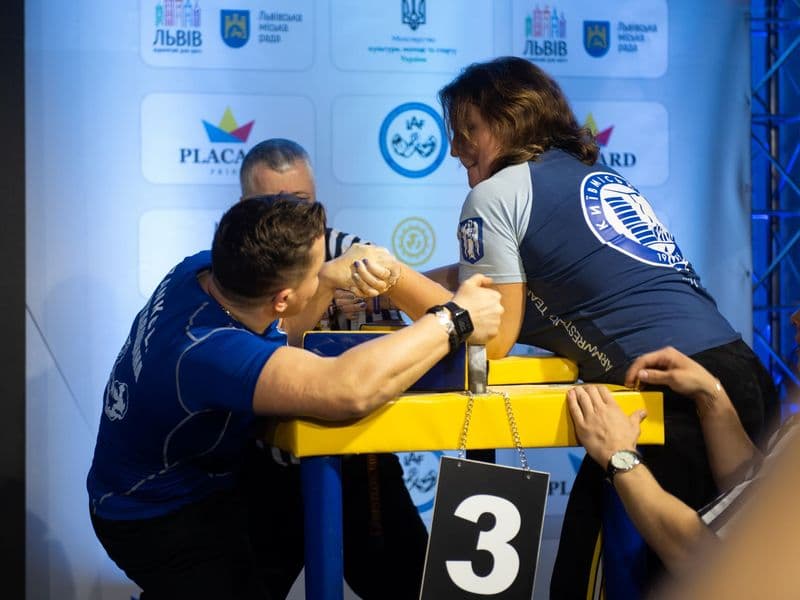 Чемпіонат України, день 1