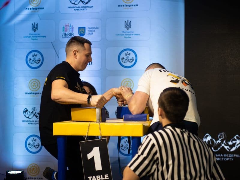 Чемпіонат України, день 1