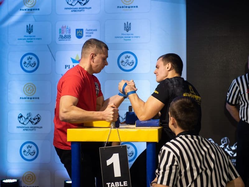 Чемпіонат України, день 1