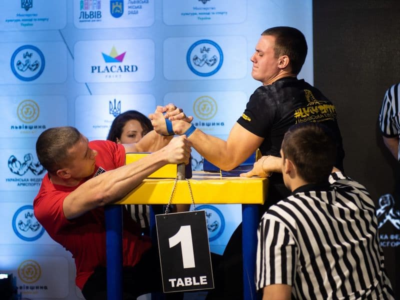 Чемпіонат України, день 1