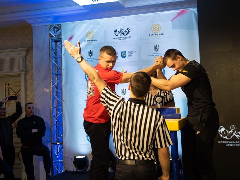 Чемпіонат України, день 1