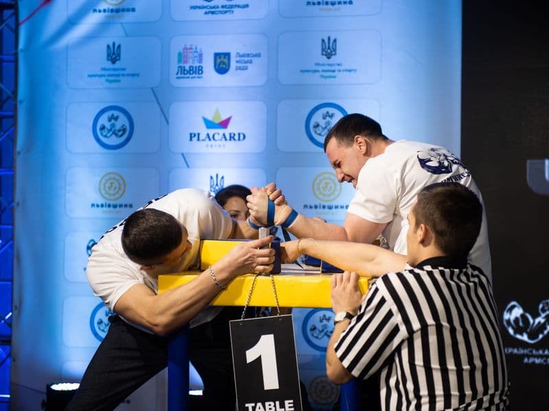 Чемпіонат України, день 1