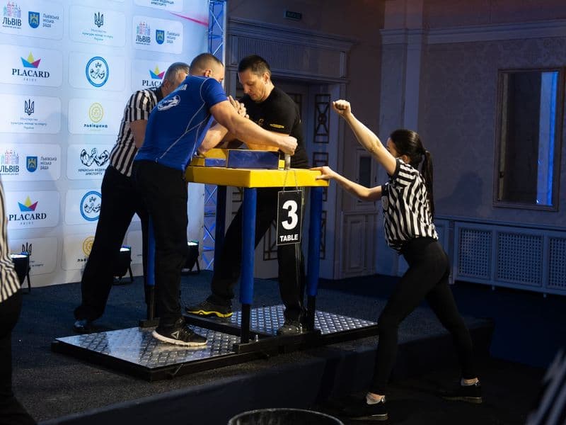 Чемпіонат України, день 1