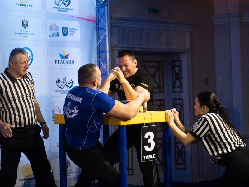 Чемпіонат України, день 1