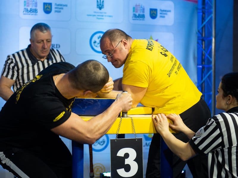 Чемпіонат України, день 1
