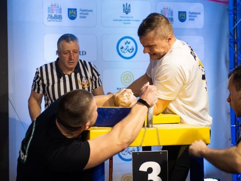 Чемпіонат України, день 1