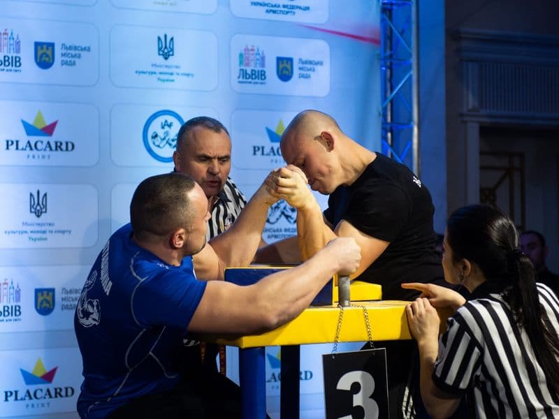 Чемпіонат України, день 1