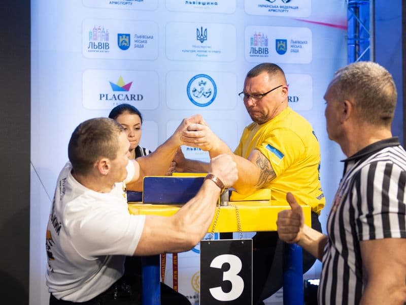 Чемпіонат України, день 1
