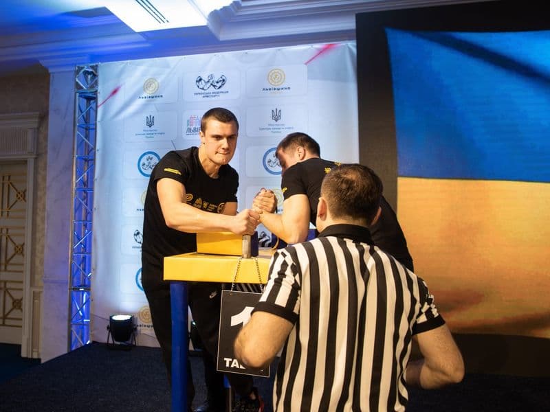 Чемпіонат України, день 1