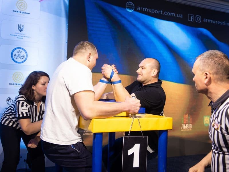 Чемпіонат України, день 1