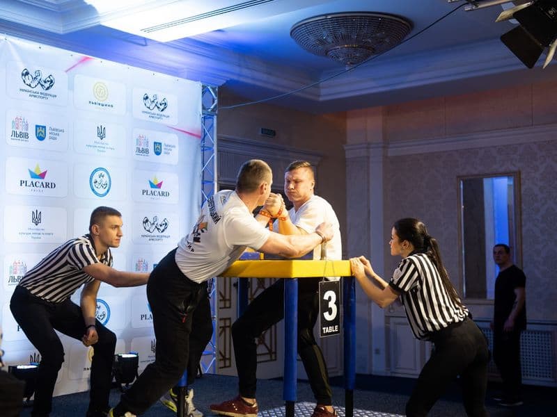 Чемпіонат України, день 1