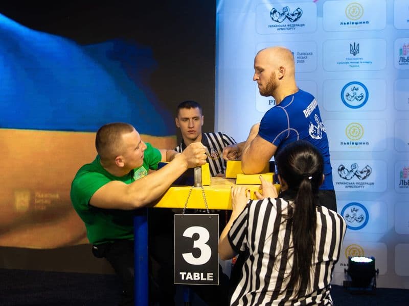 Чемпіонат України, день 1
