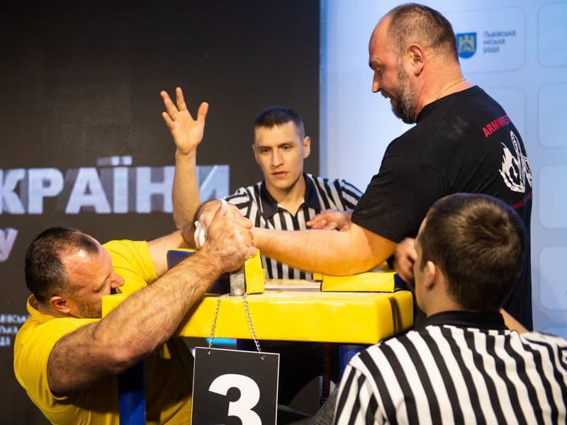 Чемпіонат України, день 1