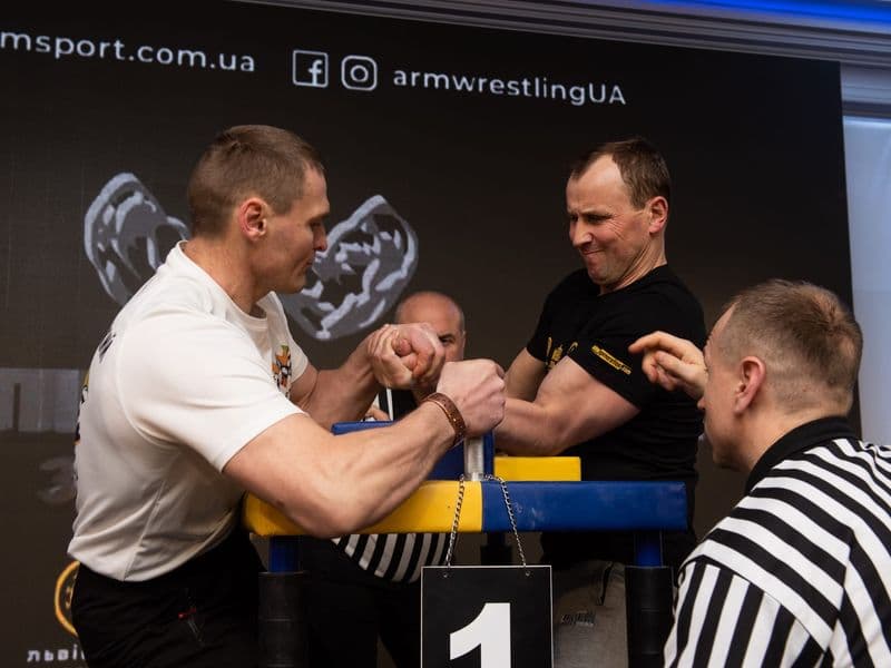 Чемпіонат України, день 1