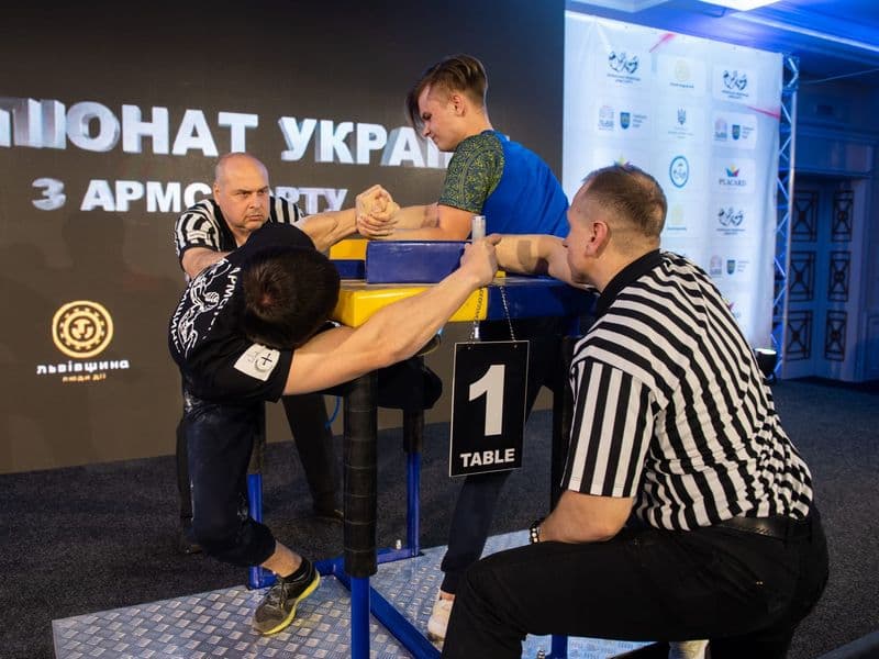 Чемпіонат України, день 1