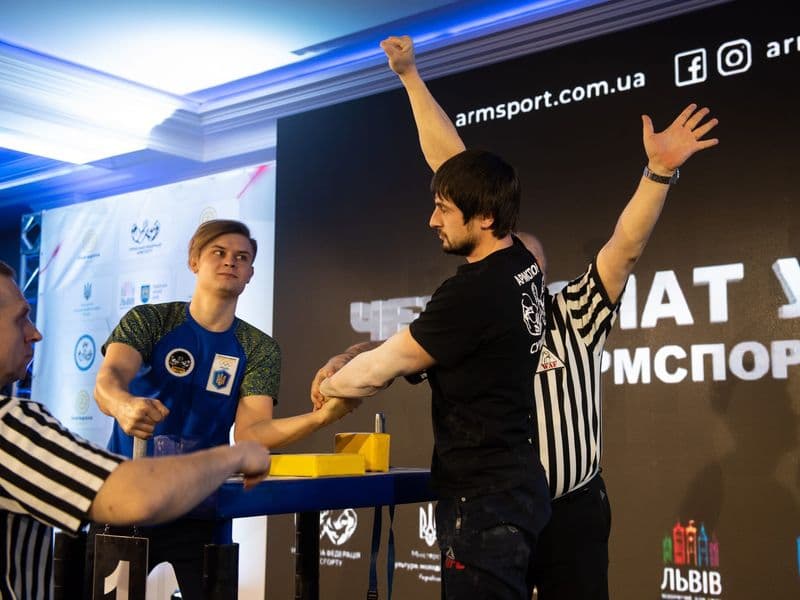Чемпіонат України, день 1