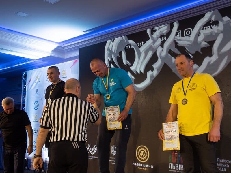 Чемпіонат України, день 1