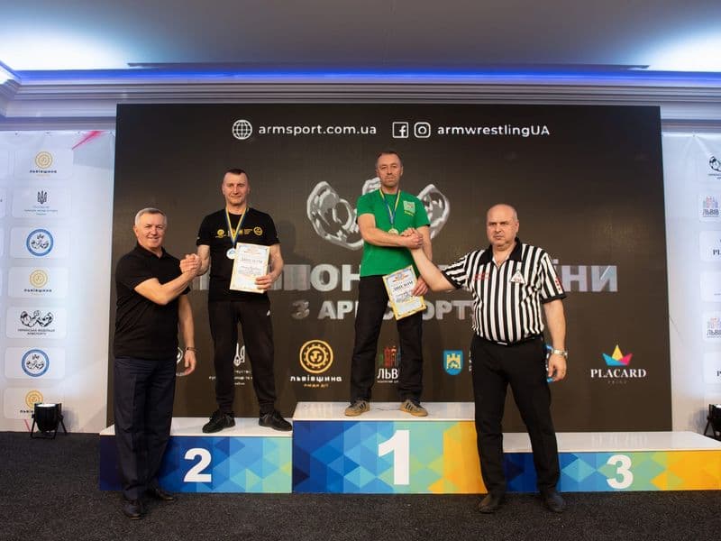 Чемпіонат України, день 1