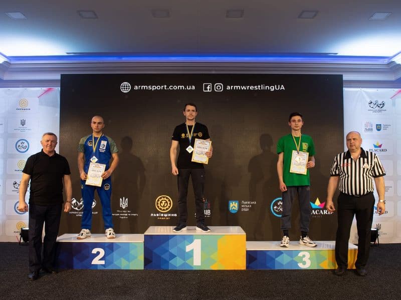 Чемпіонат України, день 1