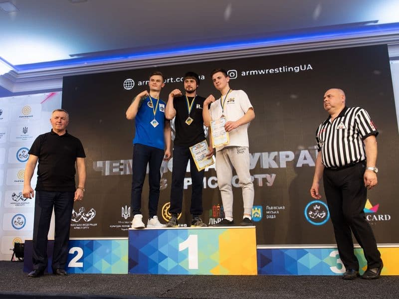 Чемпіонат України, день 1