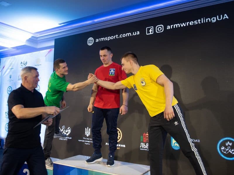 Чемпіонат України, день 1